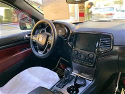 جیپ گراند شیرۆکی